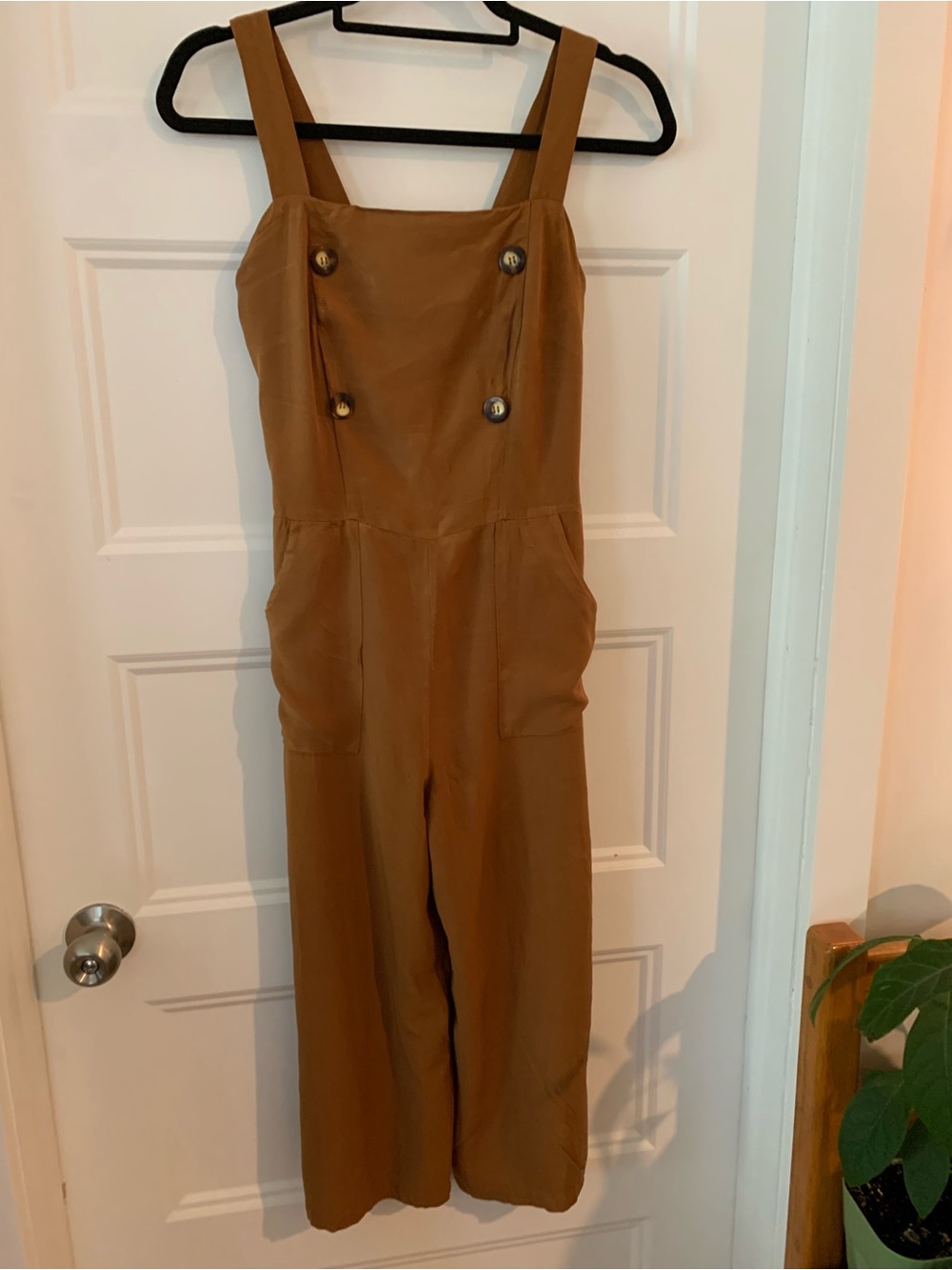 Monteau Los Angeles ,Women's Button Front Wide-Leg  , 3/4 length
